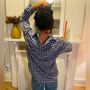 Beautiful blue checkered theory button down